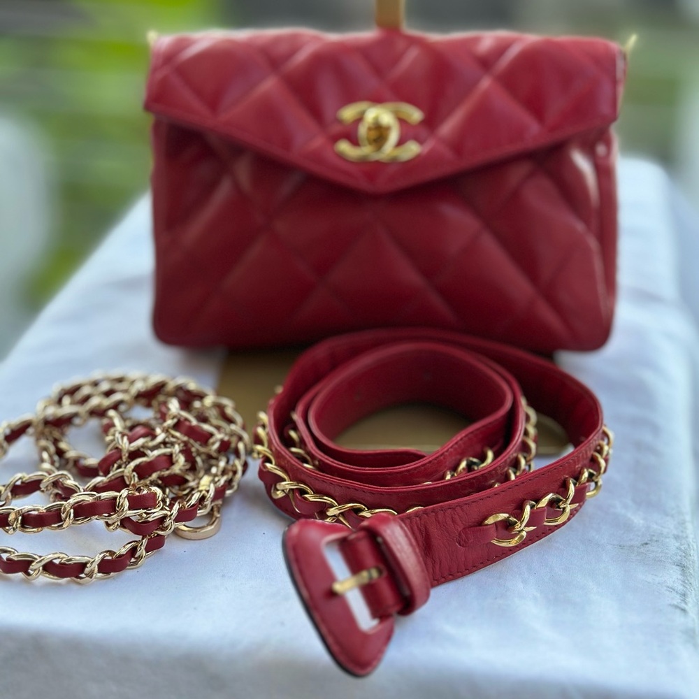 CHANEL Red Quilted leather turn lock belt Bag with crossbody Chain